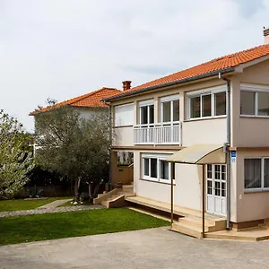  Apartman Jura
